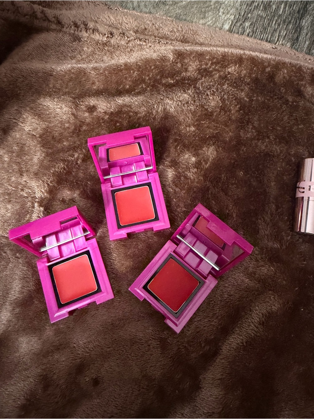 Basma Cream Blush Compact - Vibrant Pink Shade